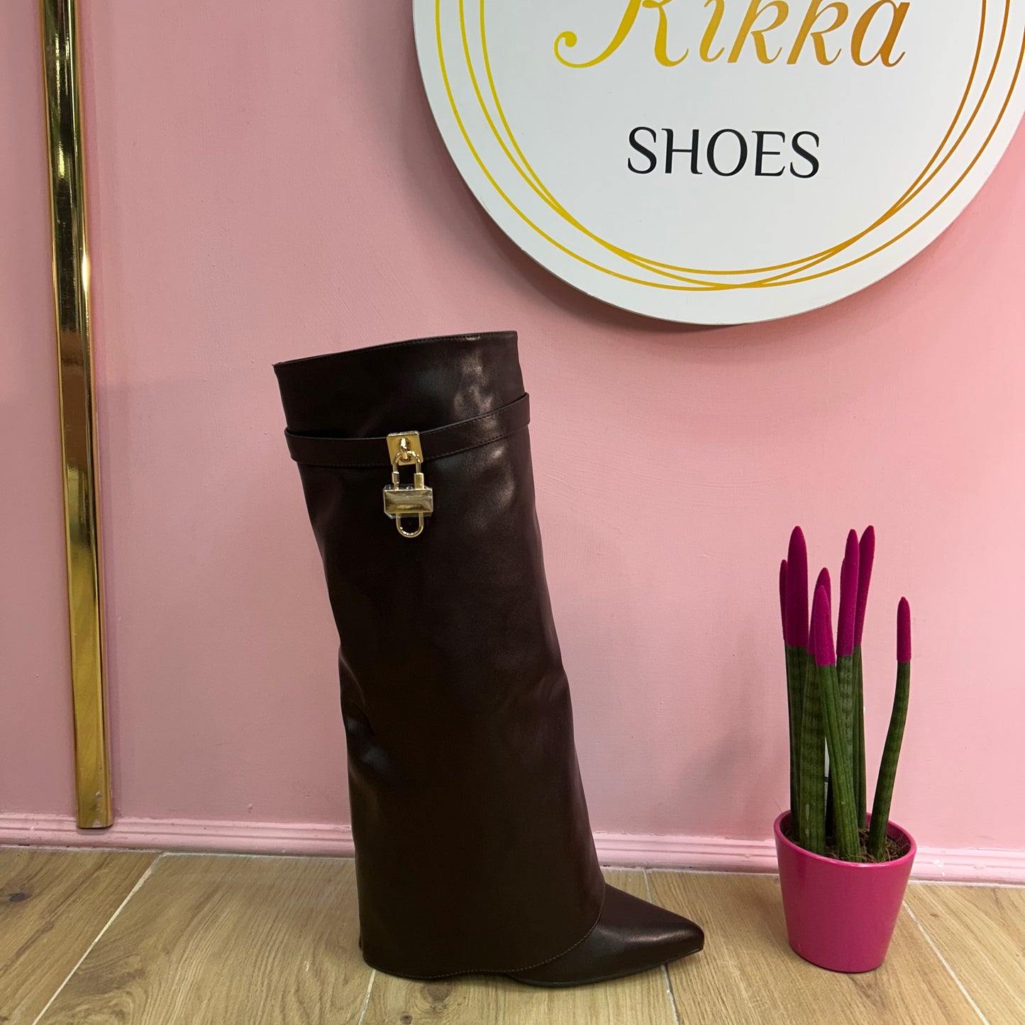 Stivale brown lucchetto