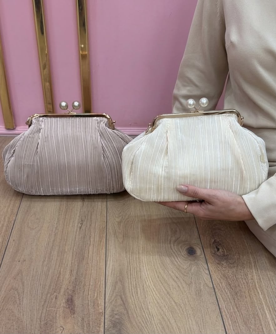 Pochette Dely