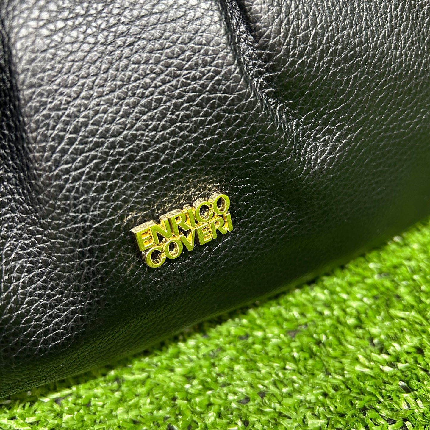 Pochette Enrico Coveri